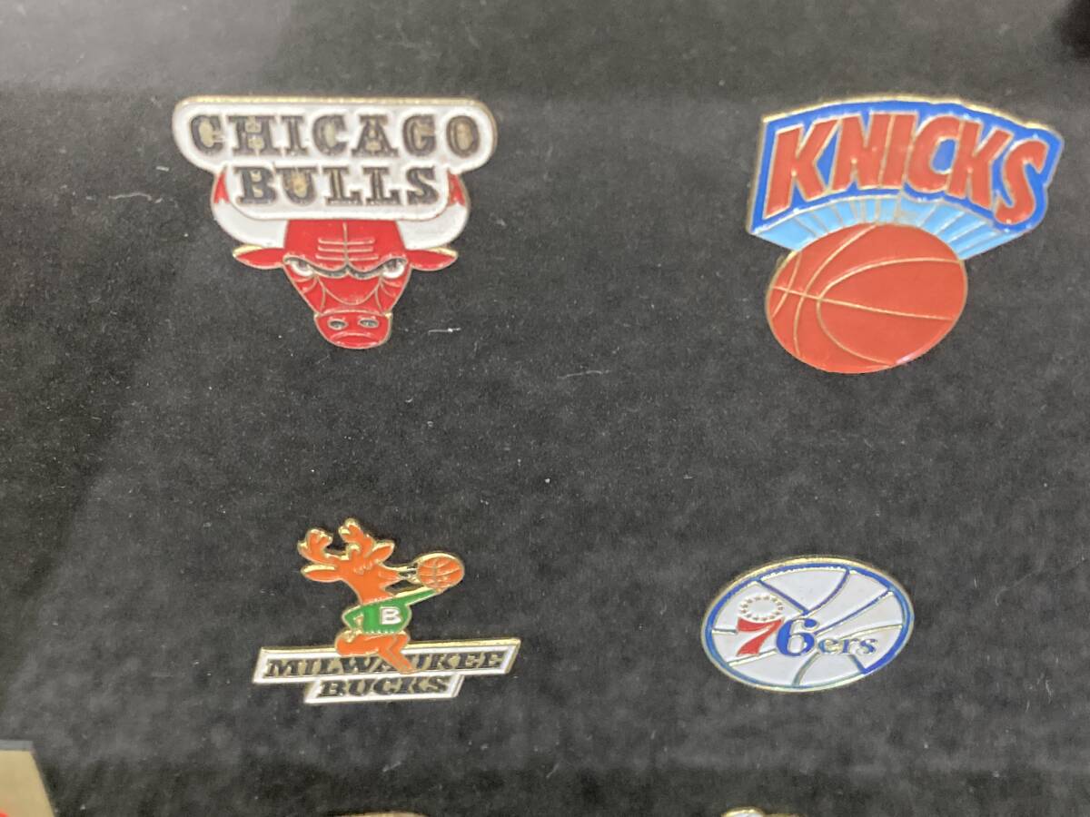 ◇NBA ピンバッチ NBA TEAM PINS COLLECTORS SET レイカーズ /セルティックス 額入り バスケットボールの画像7