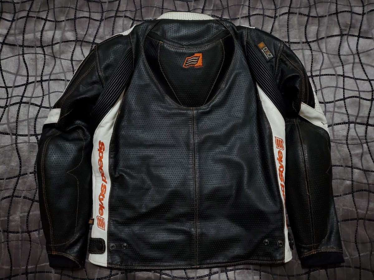 【M】HYOD レーシングレザージャケット Mサイズ 三点パッド インナー付き コブ付き バイク ライディング ライダース でバックの画像6