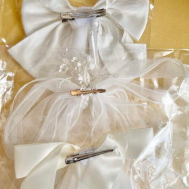 ウェディング リボン ヘアアクセサリー ヘアアレンジ ブライダル パーティー　ヘアード　結婚式　ヘッドドレス