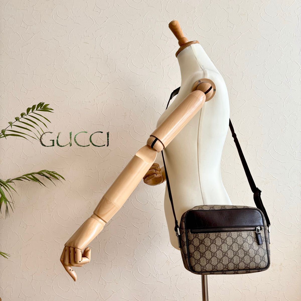 正規品 美品 GUCCI グッチ レザーショルダーバッグ レディース メンズ ブラウン 茶 牛革 本革 肩掛け 斜め掛け GG クロスボディ ポシェット