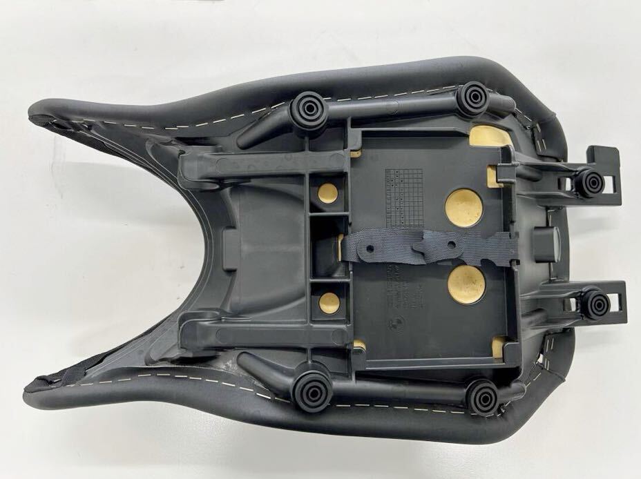 MT322》 BMW R1200R R1250R R1200RS R1250RS 純正 ハイ シート MT322》 BMW R1200R R1250R R1200RS R1250RS 純正 ハイ シート