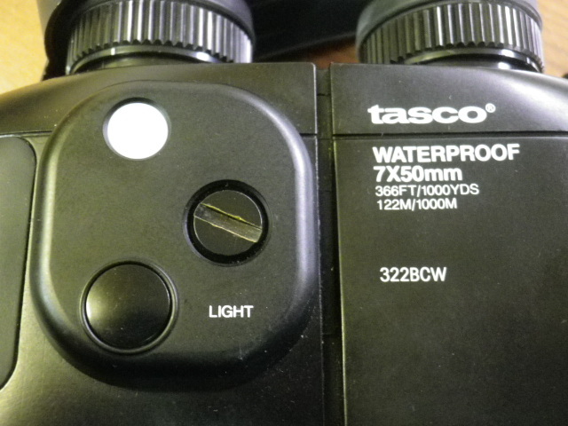 タスコ防水双眼鏡 ミニタリー軍用 tasco 322BCW 取説/専用ケース付き 対象物の距離や大きさが解るコンパス/内部照明付きの画像4