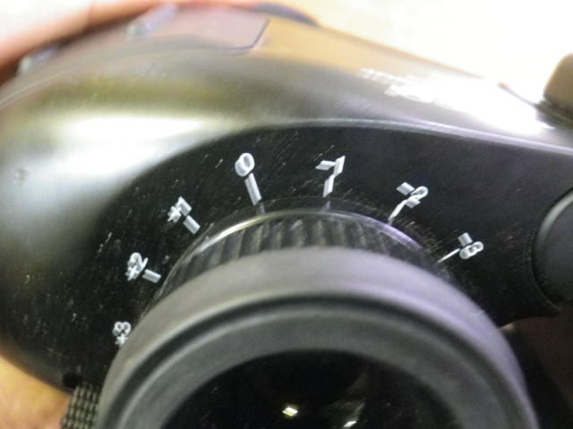 タスコ防水双眼鏡 ミニタリー軍用 tasco 322BCW 取説/専用ケース付き 対象物の距離や大きさが解るコンパス/内部照明付きの画像9