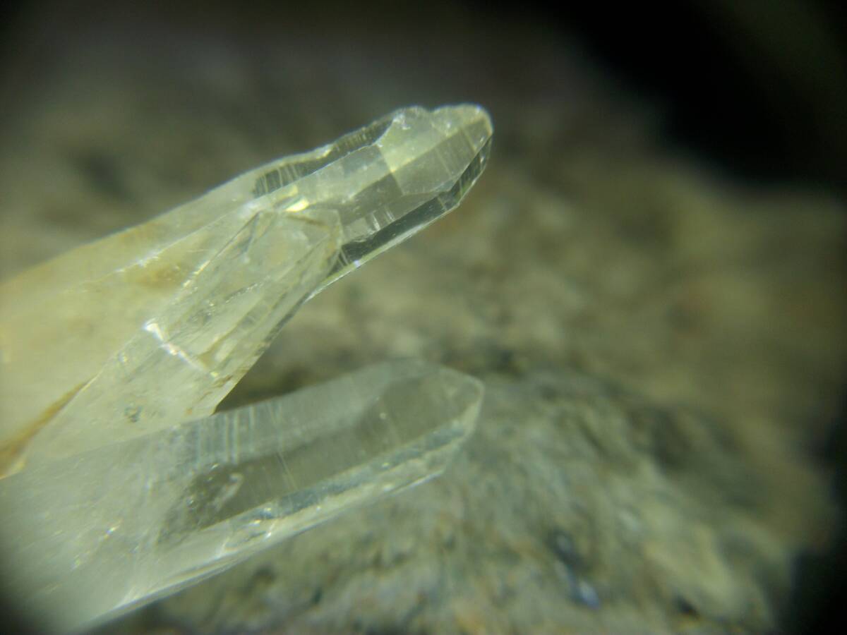 国産鉱物　宮崎県　板谷　水晶　クリスタルクォーツ　ミニクラスター　国内屈指の透明感　定型外発送_画像7