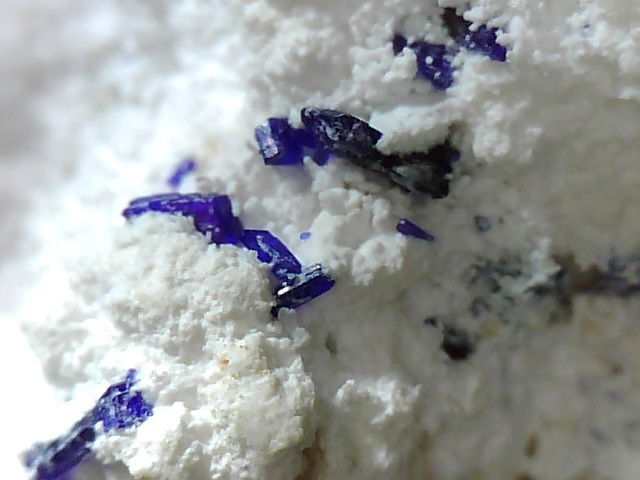 国産鉱物 岡山県 布賀 逸見石 微細ですが結晶山盛り 母石付き 定型外発送の画像6