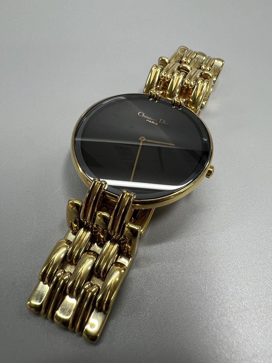 Christian Dior ディオール 腕時計 黒文字盤 ゴールド ユニセックス 電池切不動 GSH032501の画像2