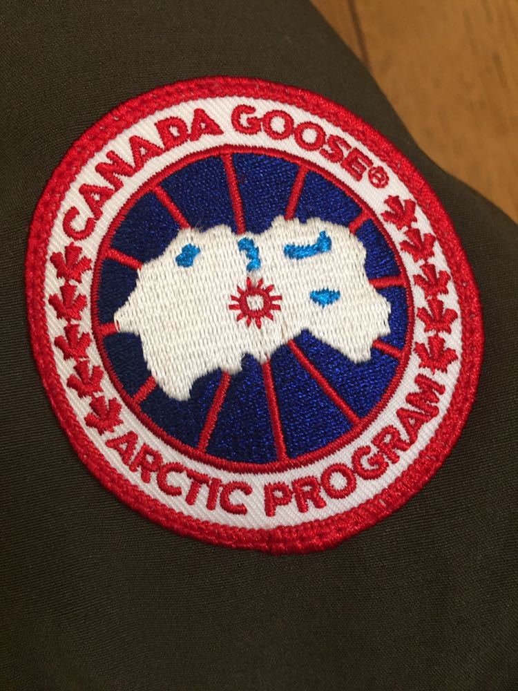 美品 CANADA GOOSE JASPER カナダグース ジャスパー 希少サイズ 2XS アース カーキ ビームス サザビーリーグ 国内正規品 即決 送料無料