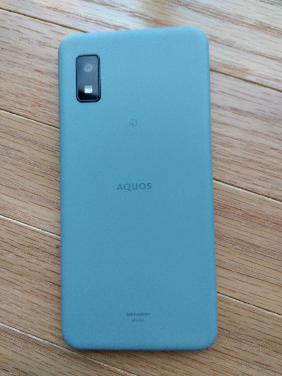 AQUOS　wish SHG06 オリーブグリーン　中古 SIMフリー