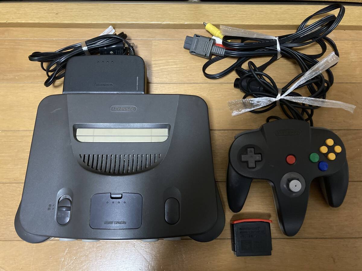 即決! 5台セット 任天堂 NINTENDO 64 本体 メモリー拡張パック コントローラー セット ニンテンドー N64_画像4