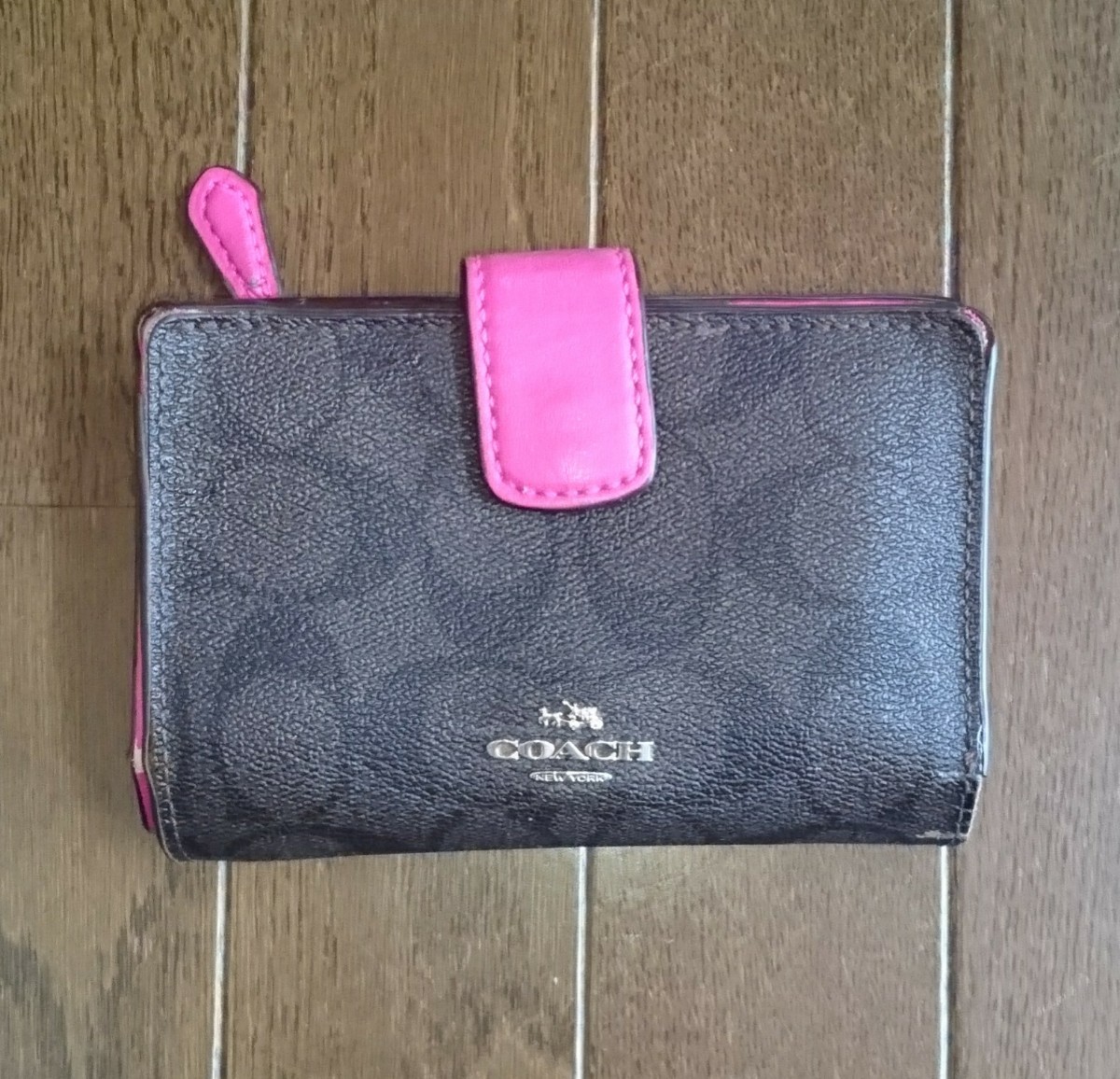 ジャンク COACH コーチ 二つ折り財布 シグネチャー ボロボロです
