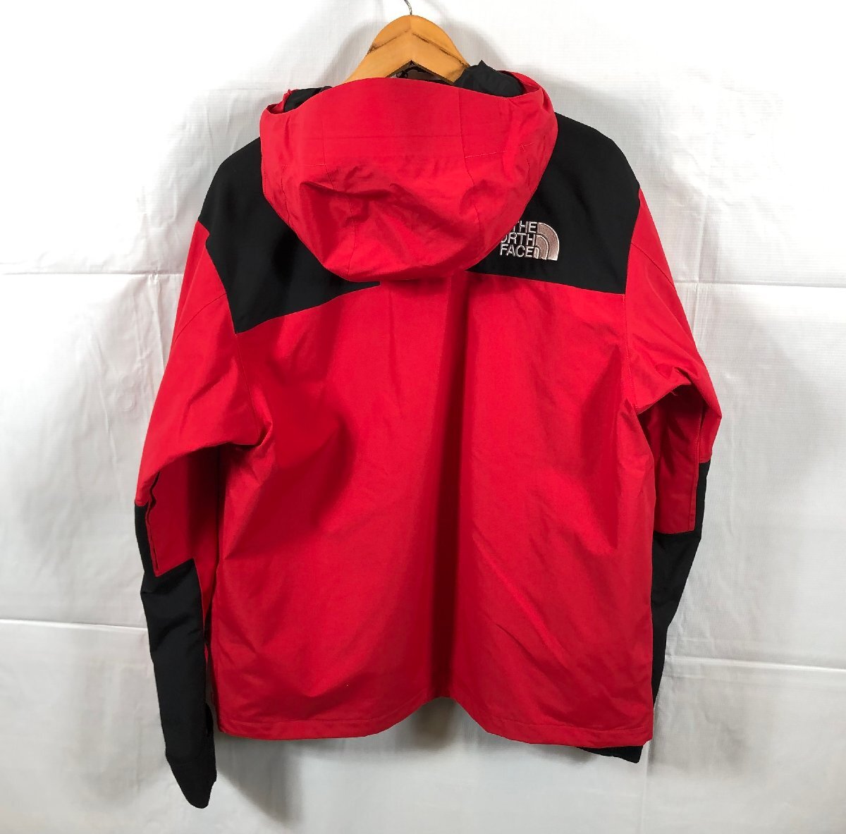 ☆未使用展示品☆ Supreme THE NORTH FACE Arc Logo Mountcin JACKET アーチ ロゴ マーチ ジャケット レッド NF0A3VMM 682 M [66-0309-N2]の画像10