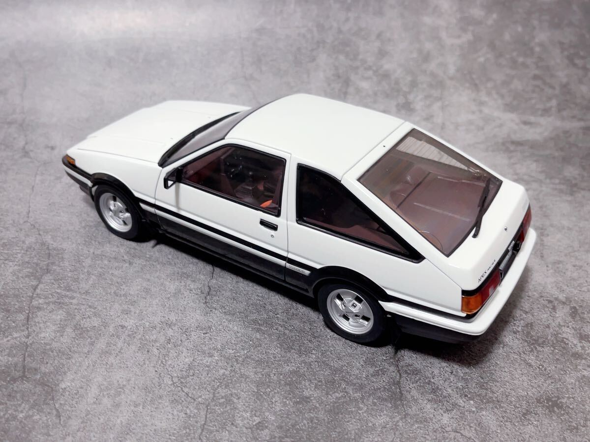 オートアート 1/18　トヨタ スプリンター トレノ (AE86) ハチロクAUTOart MILLENNIUM TOYOTA SPRINTER TRUENO GT APEX White 白　78791_画像3