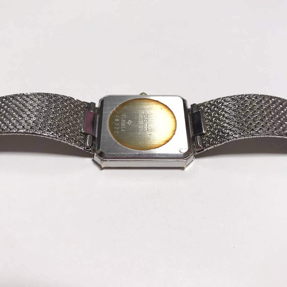 【1円】 時計 RADO ラドー 121.9582.4 QUARTZ クォーツ 2針 ウォッチ 腕時計 ジャンク品扱い_画像6