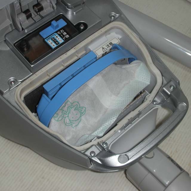 動作品：National MC-P880WS-S 紙パック式 掃除機 2008年製_画像3