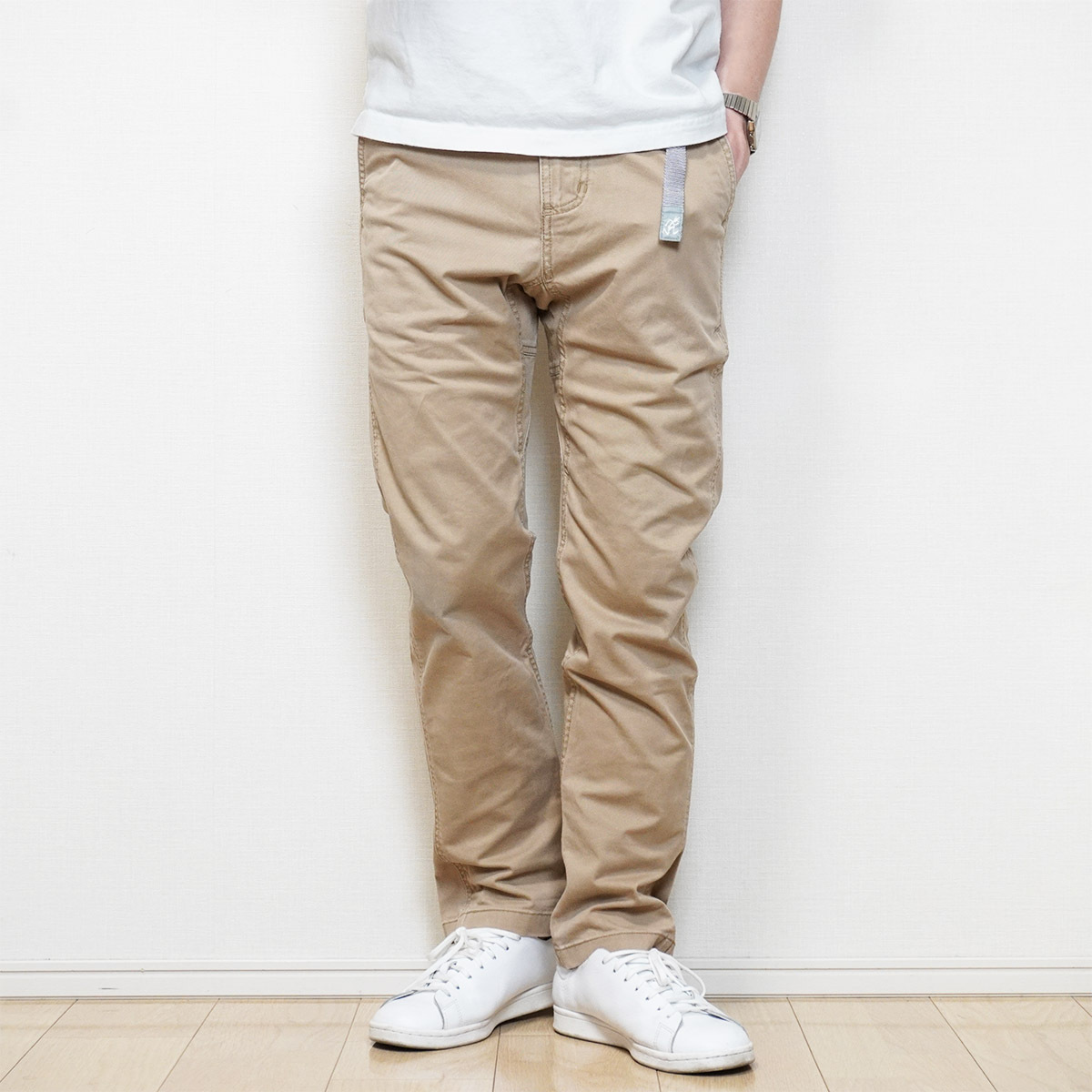 Gramicci × nano universe 別注 テーパードパンツ【M】ベージュ Gramicci × nano universe 別注 テーパードパンツ【M】ベージュ