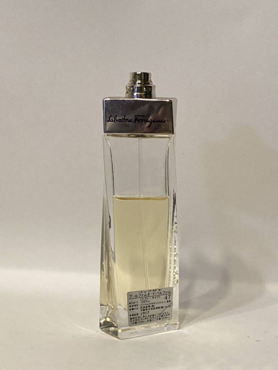 I4C169◆ サルヴァトーレ フェラガモ Salvatore Ferragamo フェラガモ プールファム オードパルファム EDP 香水 30ml_画像2