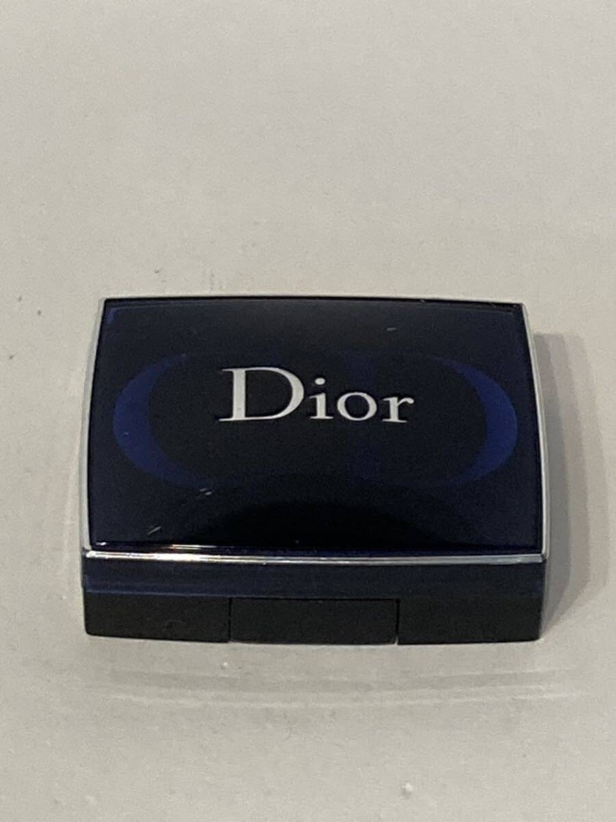 I4C249◆新品同様◆ クリスチャン ディオール Christian Dior サンク クルール 834 ローズ ポーセリン アイシャドウ _画像3