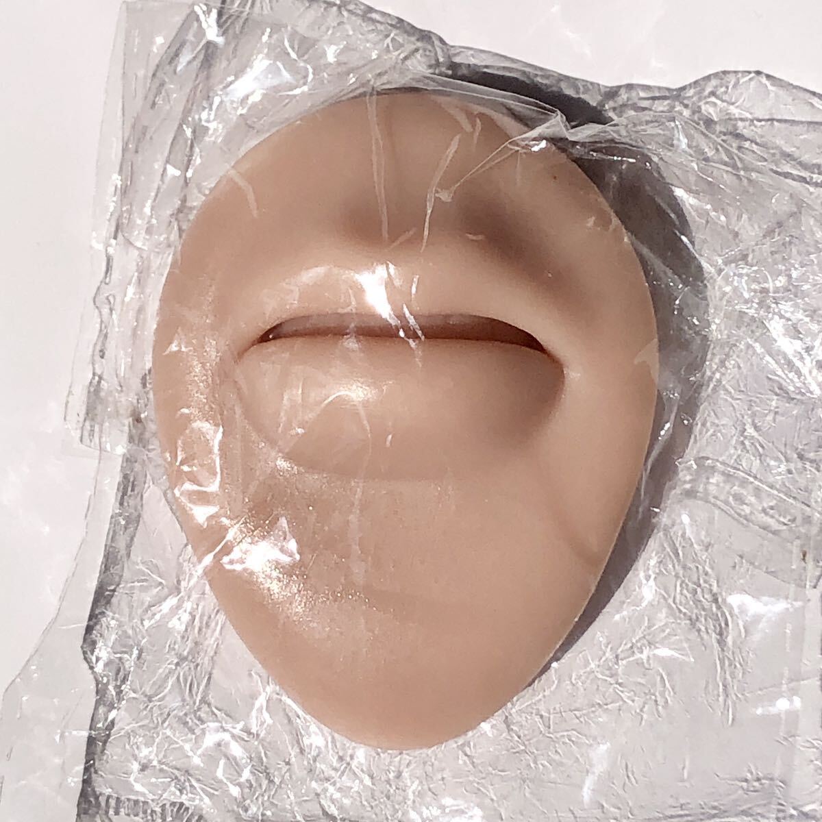 【口唇】シリコン模型 人体模型 パーツ 施術練習 ピアス 展示 ディスプレイ 人体パーツ くちびる_画像1