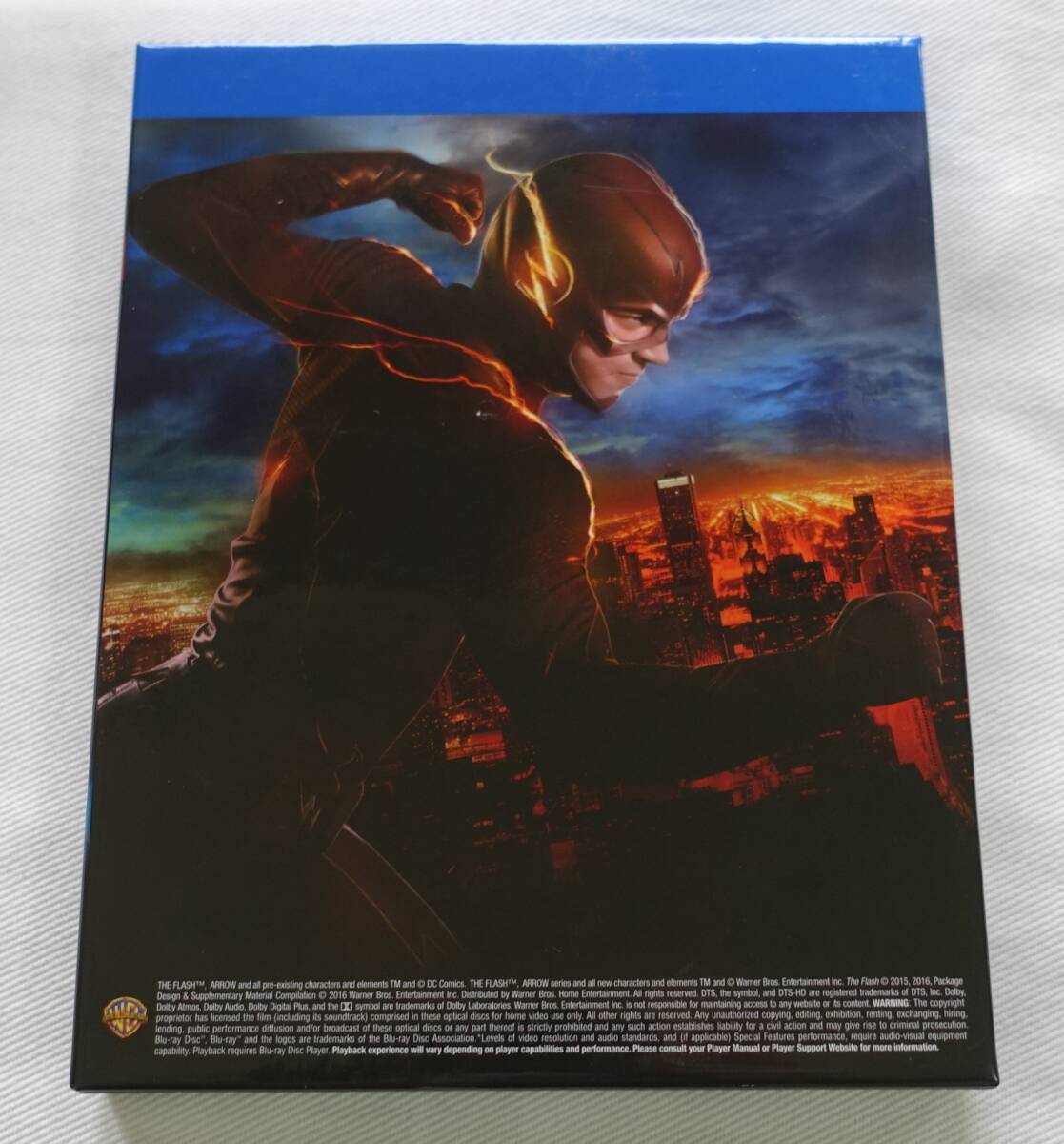 BR-R10■THE FLASH フラッシュ　シーズン2 コンプリートボックス　セカンド　Blu-ray Disc 4枚組 ブルーレイ■_画像2