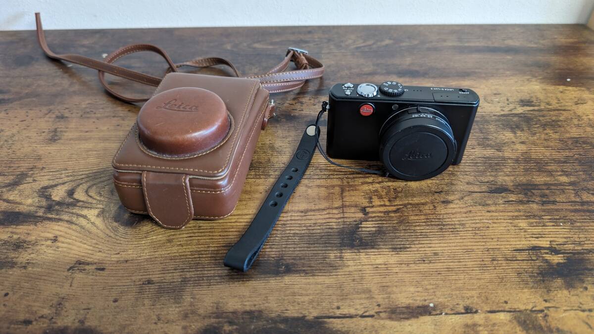 LEICA D-LUX 3 コンパクト デジタルカメラ 光学4倍ズーム レザーケース付き_画像1