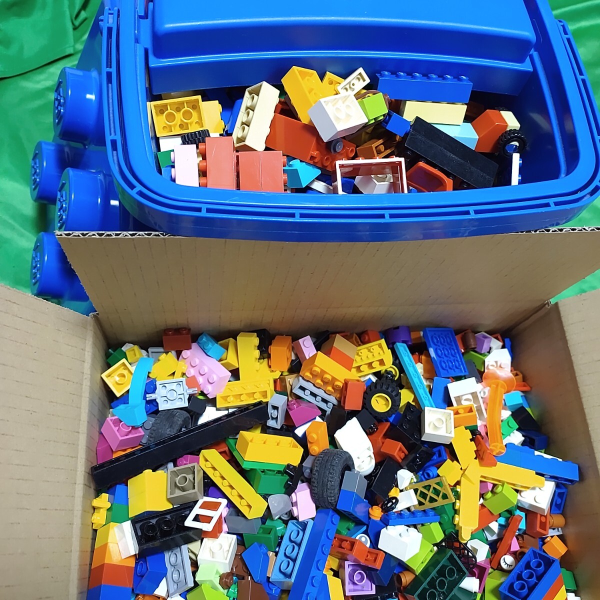 大量 LEGO レゴ 約3.2kg まとめて 青いバケツ ジャンク 管理番号A-3(KO)の画像1