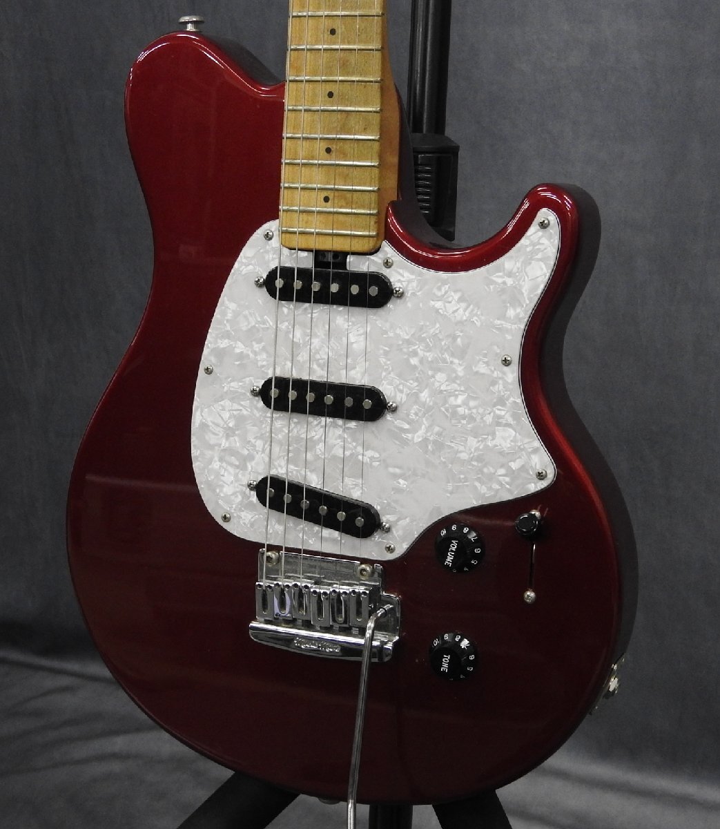 ☆MUSICMAN AXIS SPORT SSS　エレキギター　☆中古☆