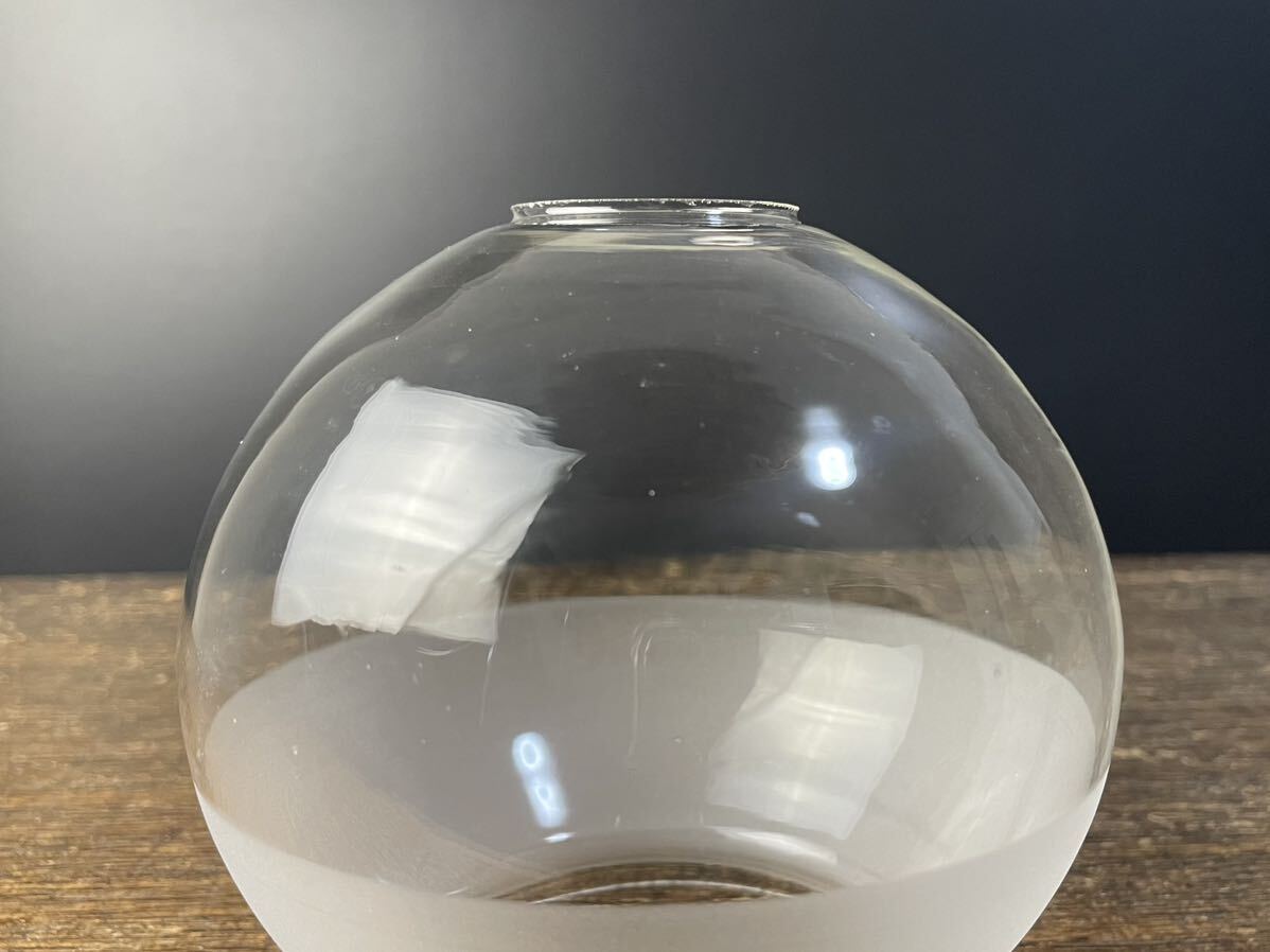 蔵出し ランプ ホヤ ガラス 高さ 約12.5センチ オイルランプ ホヤ瓶 時代物 硝子 骨董 照明 工芸ガラス アンティーク ガラス to-23の画像2
