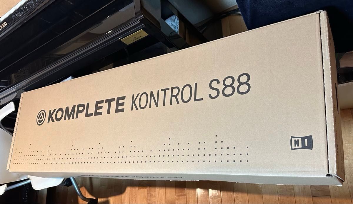 3/31限定特価 【ライセンス譲渡付き】 KOMPLETE KONTROL S88 Native Instruments