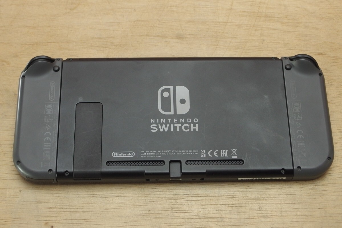 Nintendo Switch ニンテンドースイッチ HAC-001 ジョイコングレー ワイヤレスコントローラー付き 送料無料の画像6