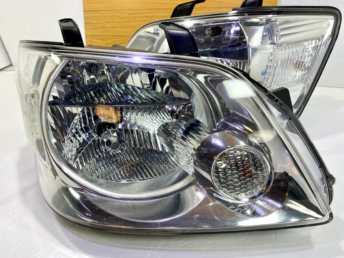 ★迅速★トヨタノア 純正 AZR60 AZR65 前期 HID ヘッドライト ヘッドランプ左右セット KOITO 28-151 棚C1 クリア 100-77690 c1051_画像4