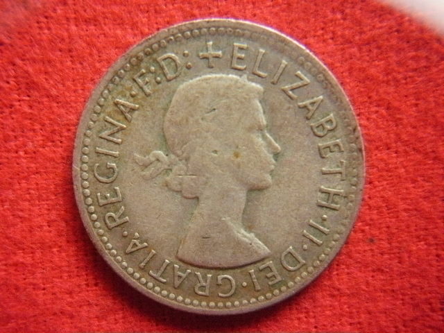 ☆世界の銀貨　AUSTRALIA (ELIZABETH II) SHILLING 1955- / 1957- (.500 silver)　外径約 23.6/23.6㎜　量目約 5.64/5.61g　中古並品～_画像5