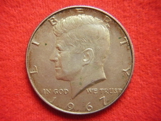 ♯世界の銀貨　UNITES STATES (Kennedy) HALF DOLLAR 1967- (40% silver) ３枚一括　外径約30.70㎜～　総量目約34.61g　中古並品～_画像2