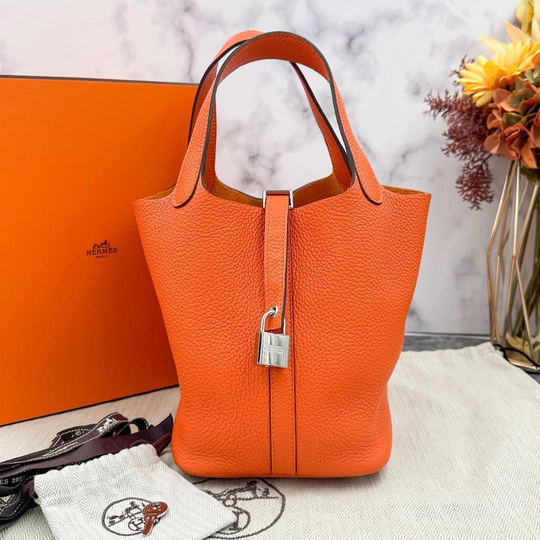 【極上美品】HERMES エルメス ピコタンロックPM18 ハンドバッグ 【元箱、鍵、カデナ付き】（シリアル有り）の画像1