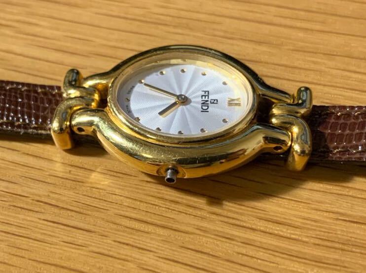 ◆FENDI フェンディ 640L チェンジベルト GP シルバー文字盤 クオーツ レディース腕時計（※竜頭欠品）の画像3