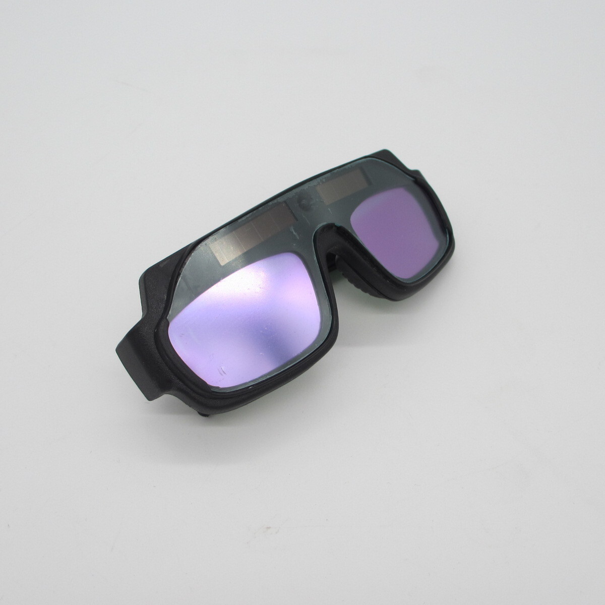 熔接 メガネ マスク 保護 ゴーグル 自動 遮光 溶接面 自動遮光 遮光面 軽量 アーク ソーラー 溶接眼鏡 保護シールド 10枚セット_画像7