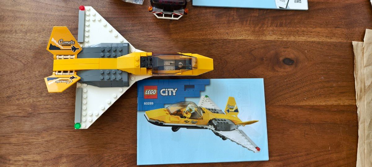 レゴジャパン LEGO シティ 60289 航空ショーのジェット輸送車 6028 レゴ LEGO シティ レゴシティ CITY