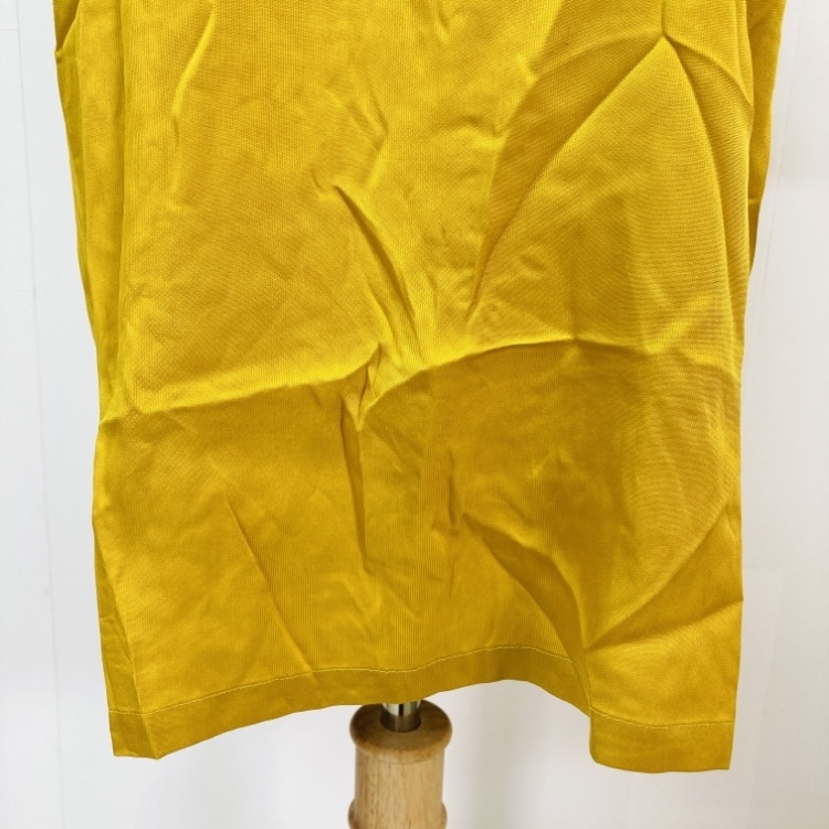 YH0251 絹100％ VIVI-LA レディース 半袖 薄手 とろみ感 サイドスリット 黄色 上質 古着 USED シンプル 光沢 夏 エレガントガーリーチック_画像6