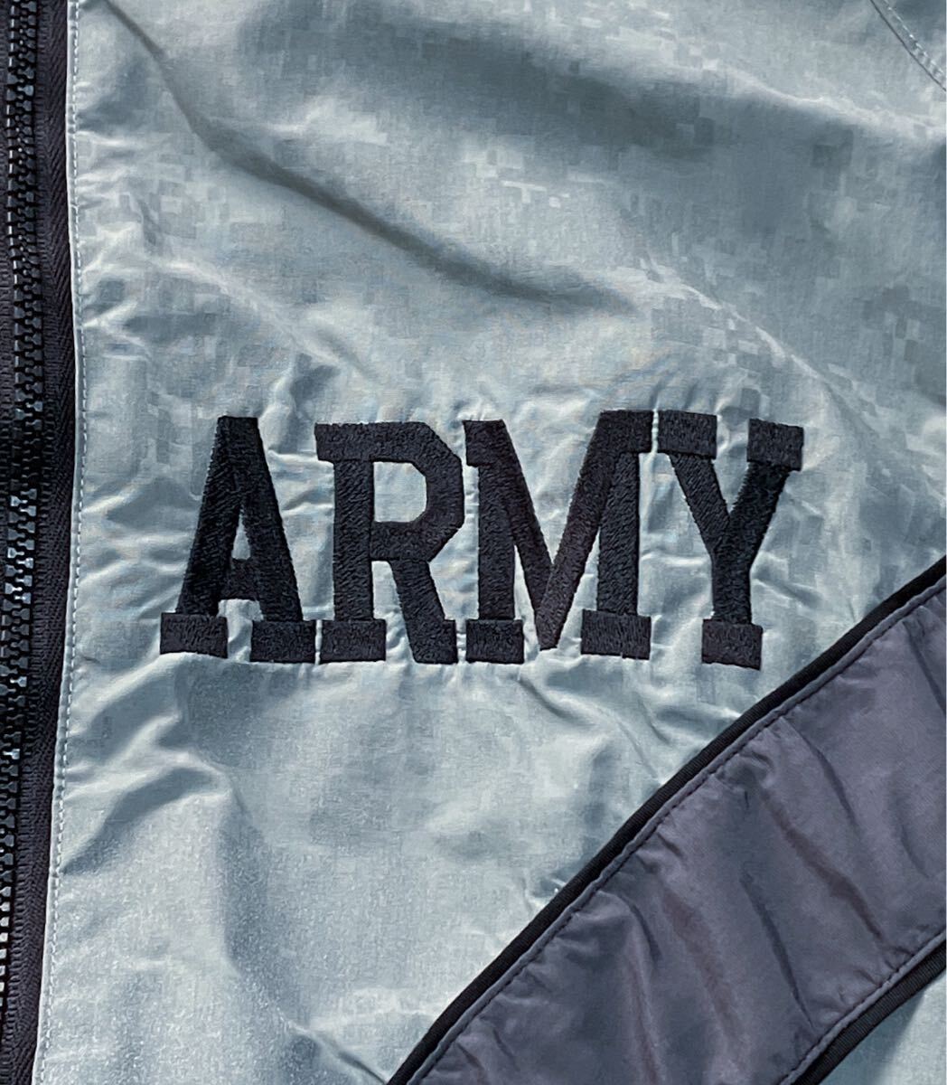 美品 U.S.ARMY 米軍 実用 IPFU デジカモ トレーニングジャケット M-S 裏地メッシュ ブルゾン_画像5
