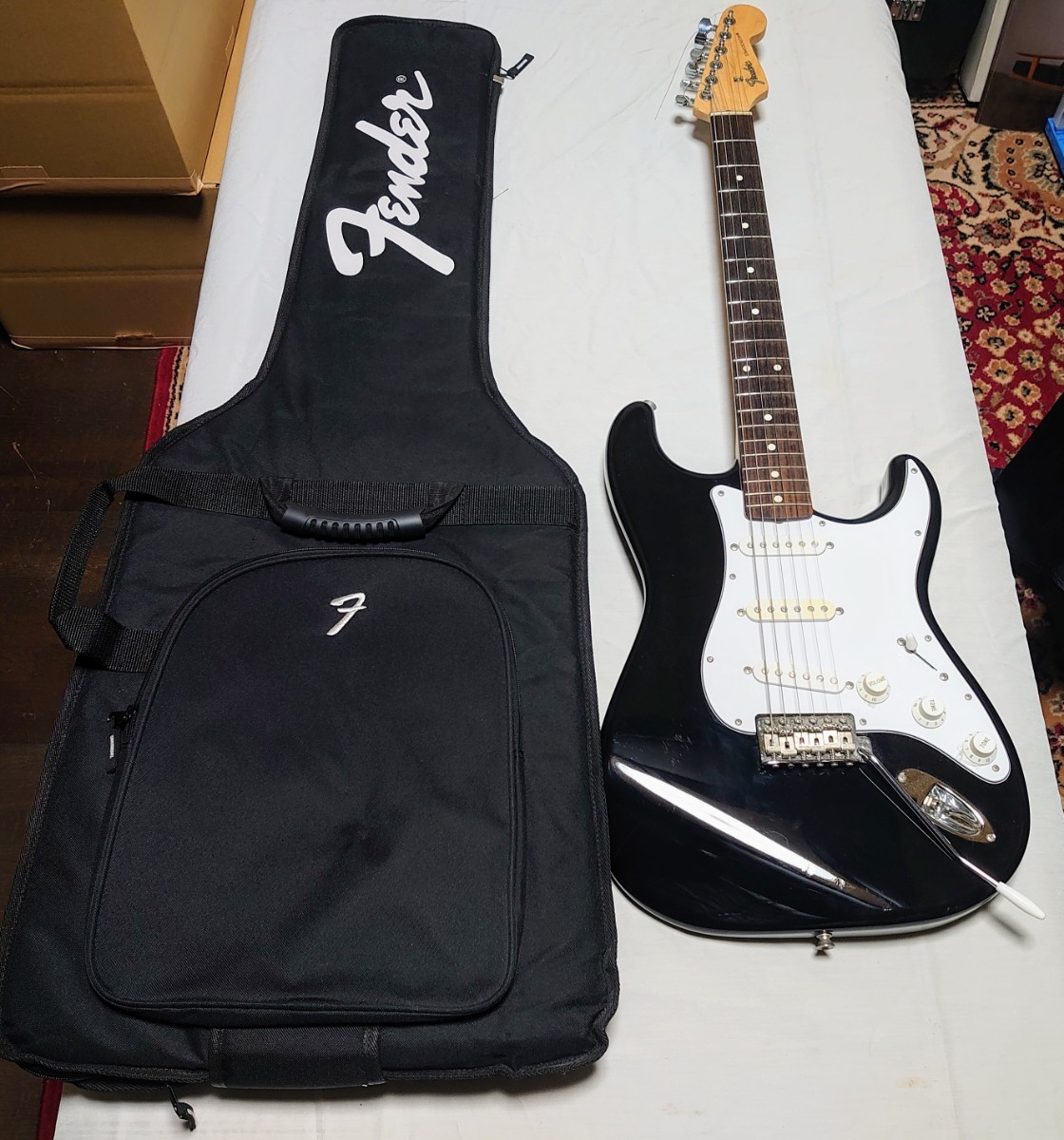 t3 Fender Japan フェンダー STRATOCASTER ST362 Black ブラック 中古 現状_画像1