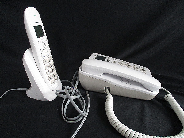 SHARP　 シャープ JD-G32電話機・子機付き　動作確認済　中古品ですが美品_画像4
