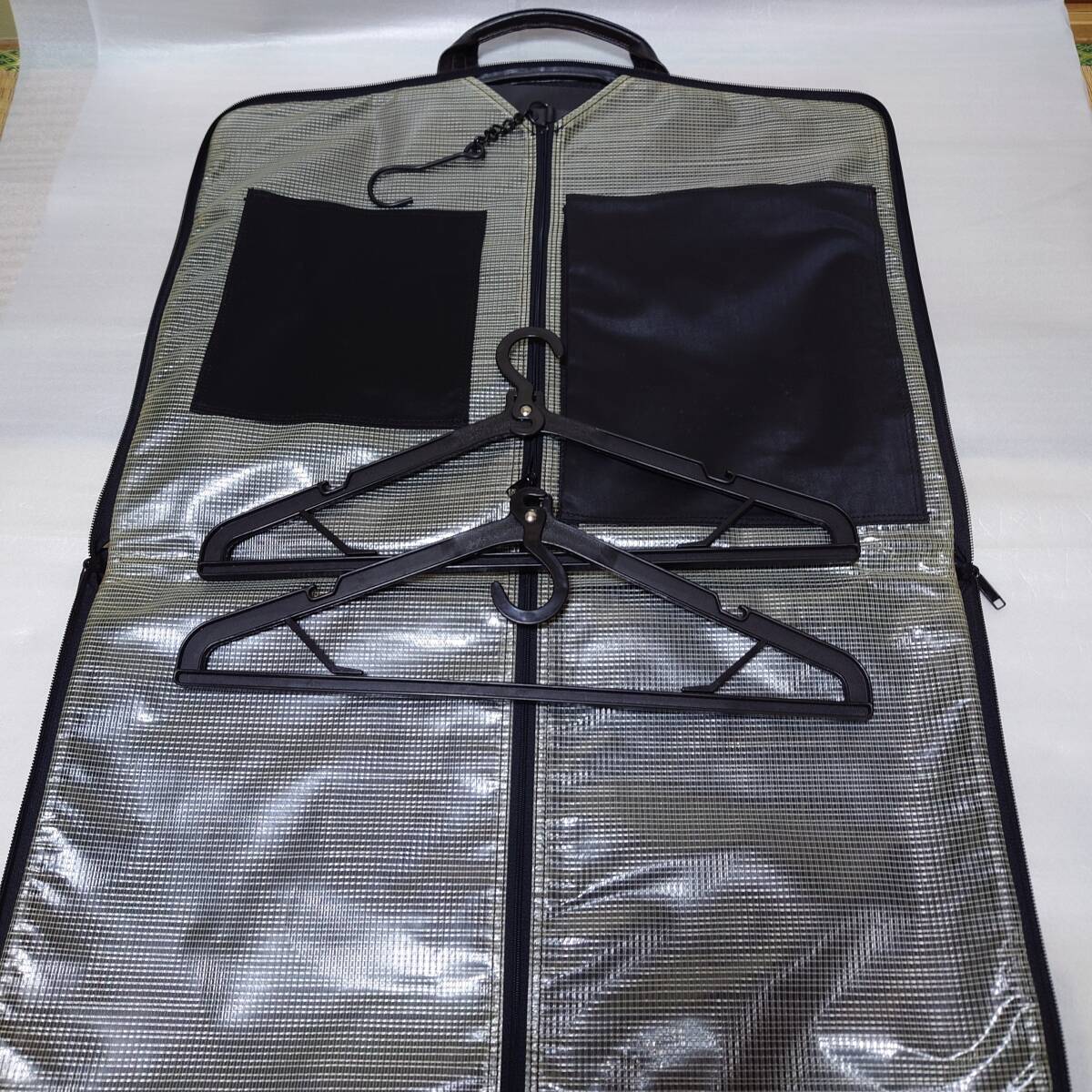 【美品】SAXON サクソン 本革ガーメントバッグ スーツ携行用バッグ ショルダーベルト付の画像8