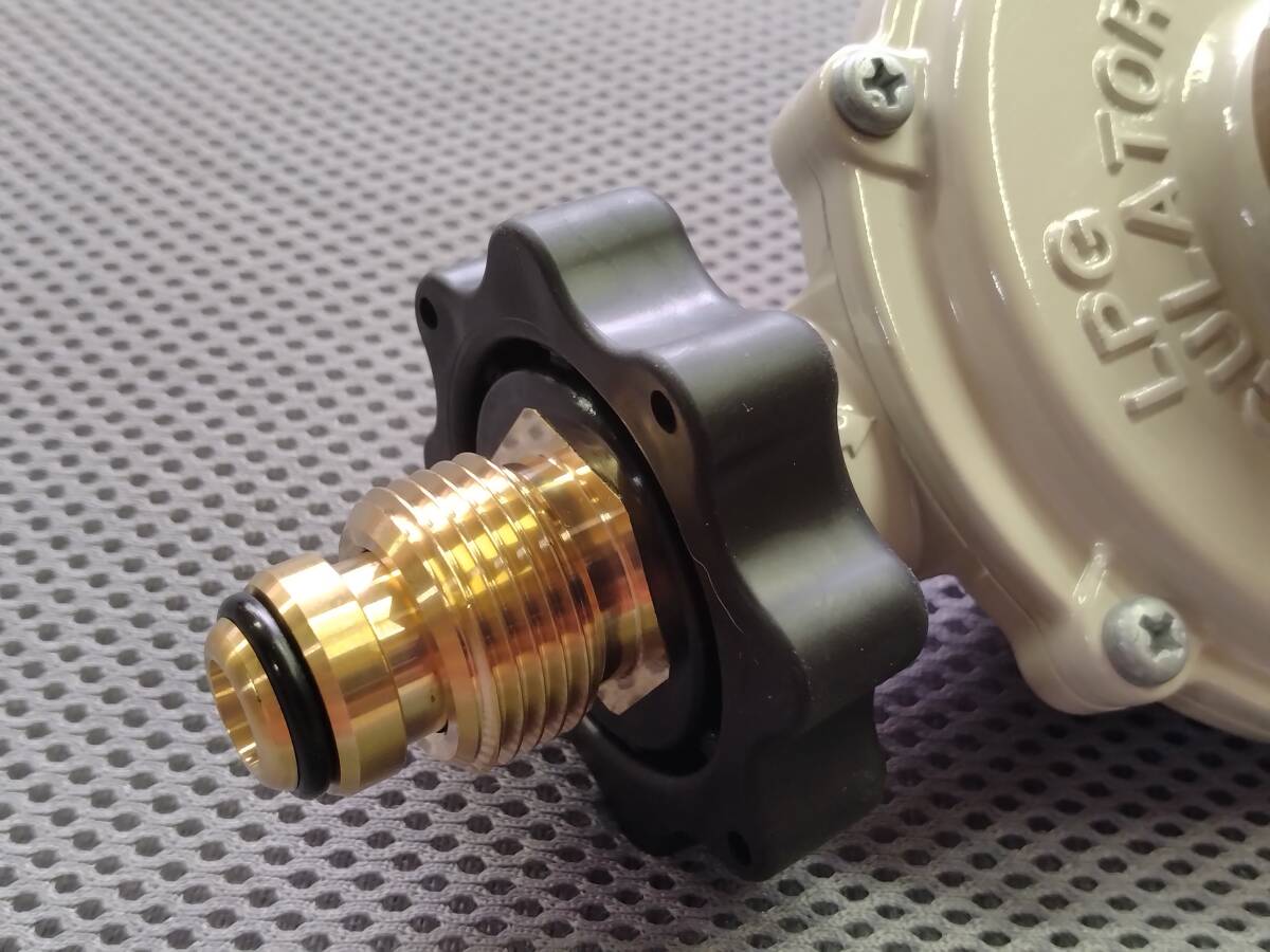 未使用 新品 2口元栓付き LPガス 調整器 LPG レギュレーター 未使用 新品 2口元栓付き LPガス 調整器 LPG レギュレーター