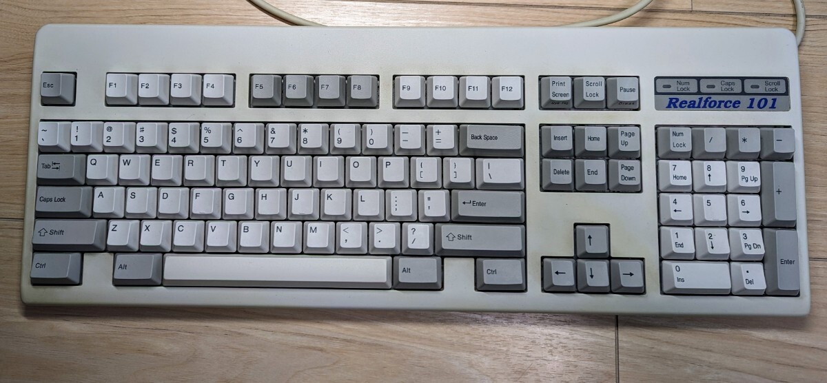 【有線 PCキーボード】REALFORCE101 ML0100 Topre PS/2 リアルフォース101 東プレ US配列 PC周辺機器 静電容量式の画像1