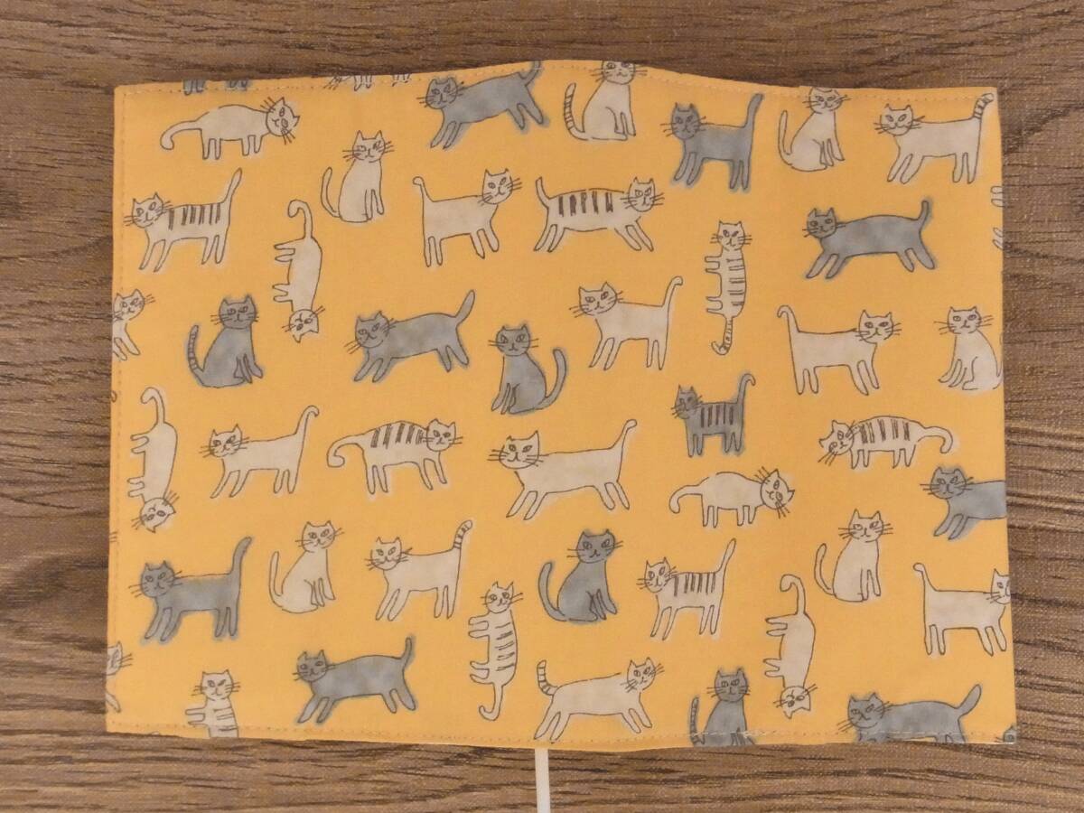 [ библиотека книга@] резинка . есть обложка для книги обложка для записной книжки *........ кошка * пастель orange 