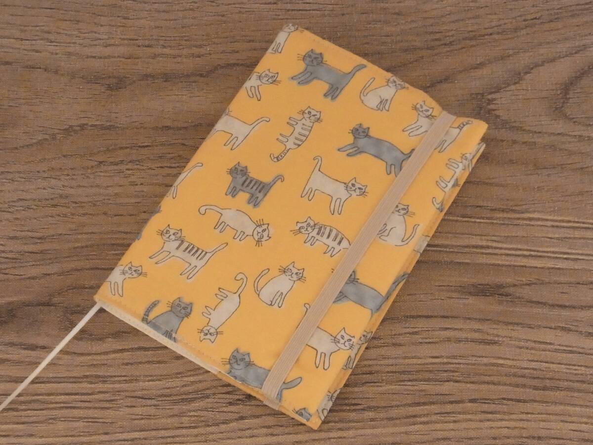 [ library book@] gum band . attaching book cover pocketbook cover *........ cat * pastel orange 