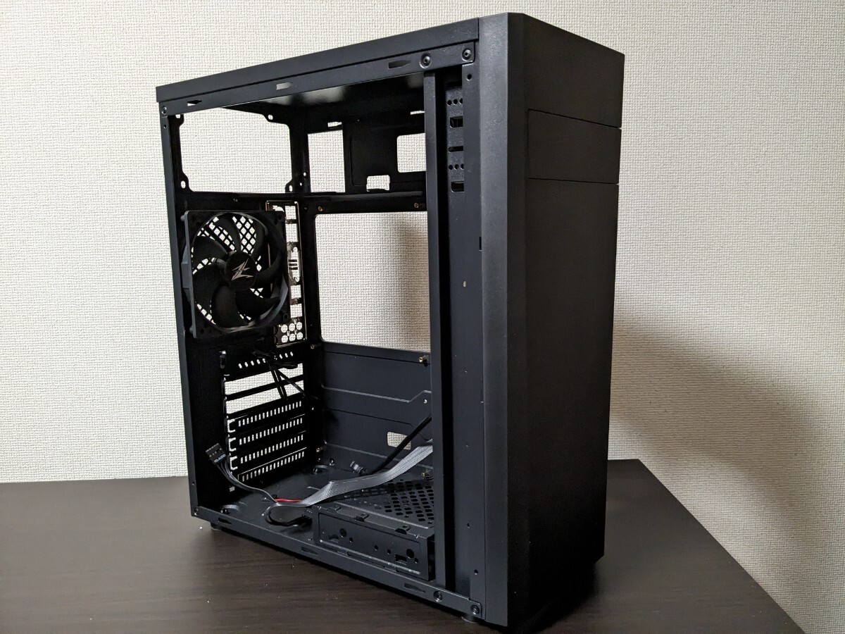 ZALMAN T8 ミドルタワー型PCケースの画像2