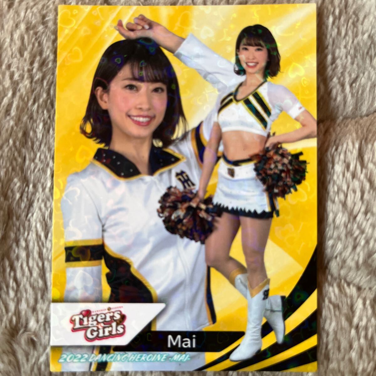 2018 BBM チアリーダー Tigers Girls Momoko、Mai 直筆サインカード_画像4