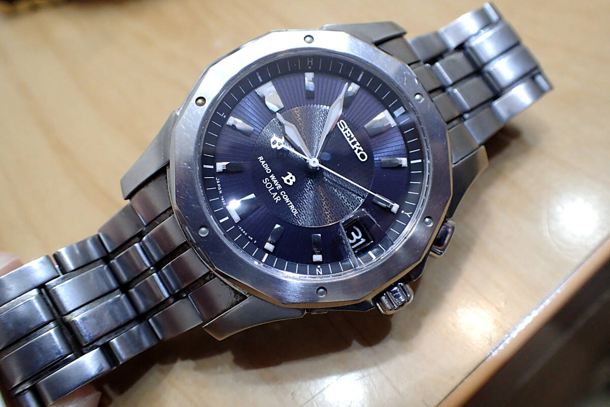 SEIKO/セイコー ブライツ ◆ 電波ソーラー 7B22-0AC0 チタン製 メンズ腕時計の画像1