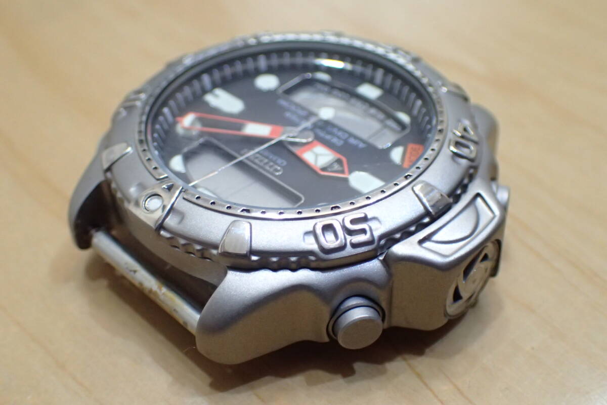 時計店在庫/美品 ◆CITIZEN/シチズン プロマスター C500-Q00125TA チタン製　ダイバーズ 200m メンズ腕時計_画像9