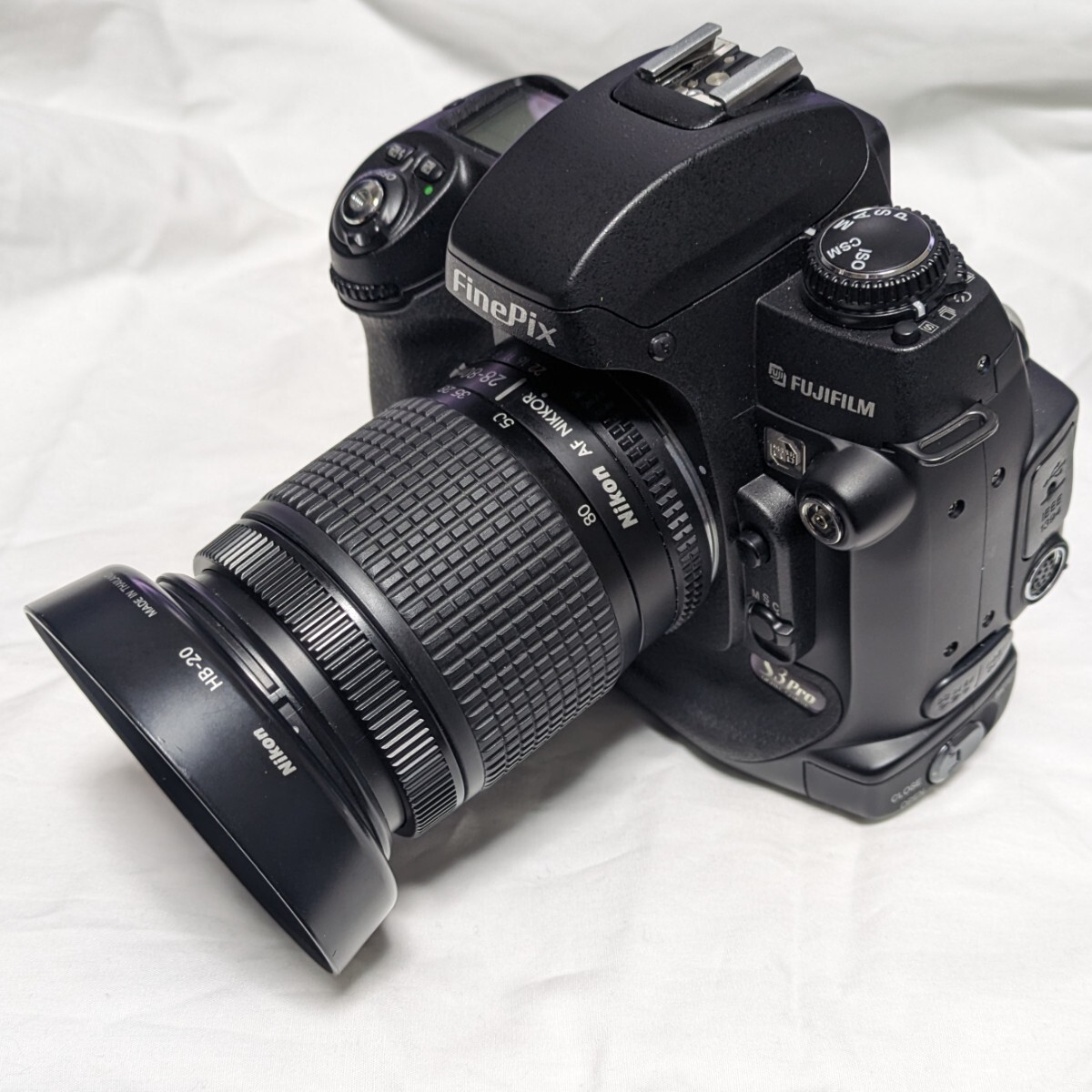 [出品個体での作例あり] 富士フイルム FinePix S3 Pro, Ai AF Zoom-Nikkor 28-80mm f3.5-5.6D の画像1